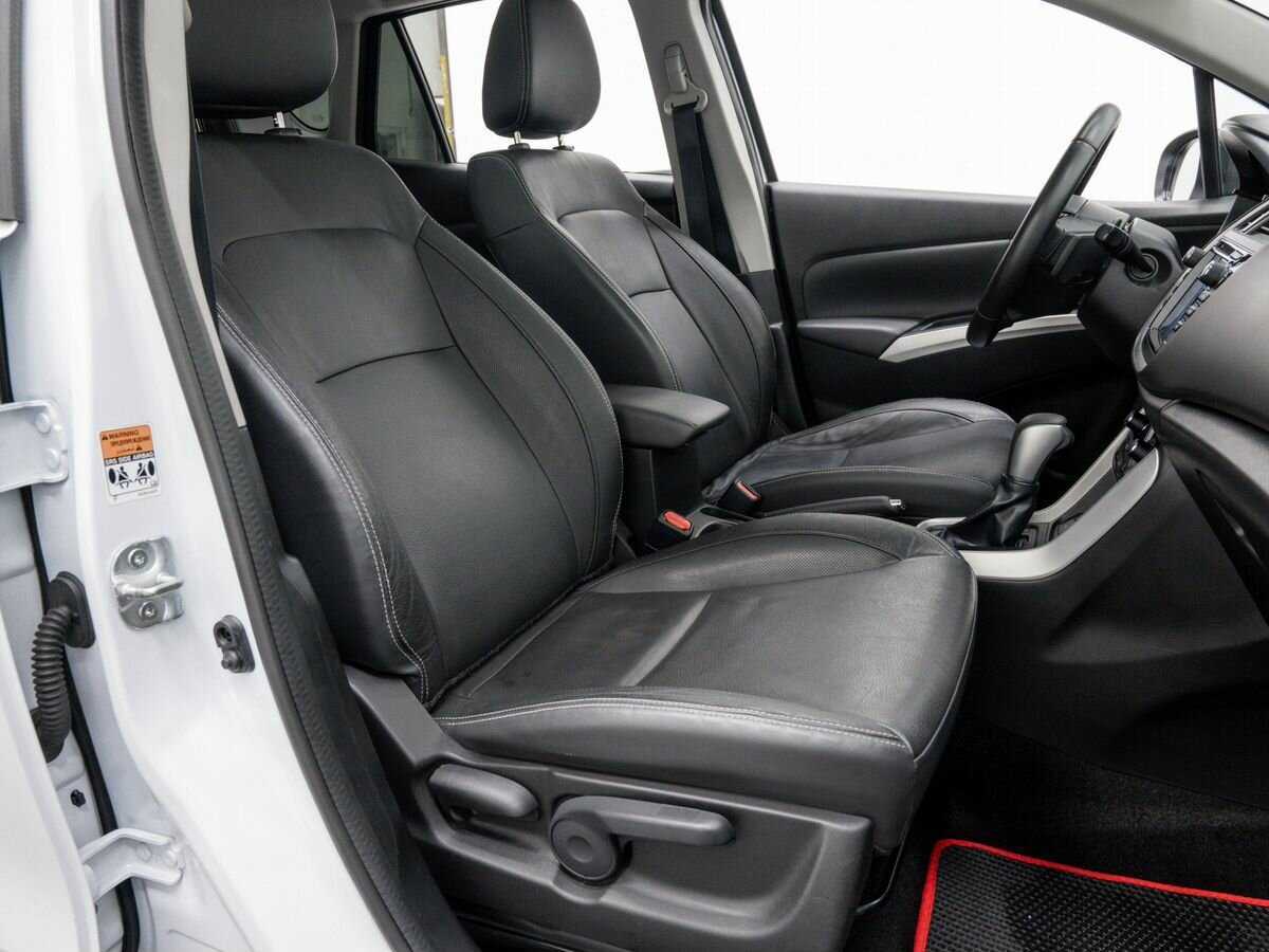 Б/У Сузуки С-Икс4 2014 года. Фото: #7