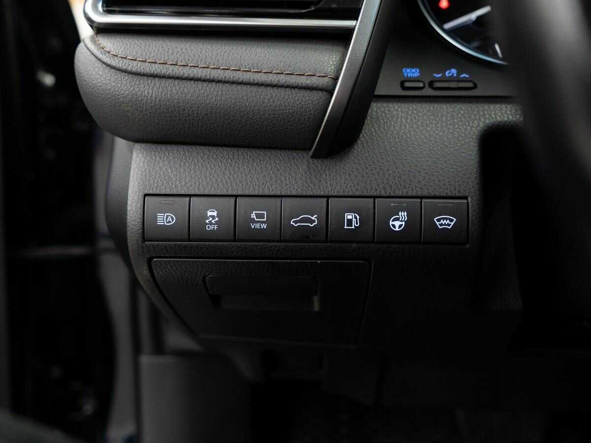 Toyota Camry 2018 года с пробегом. Фото: #18