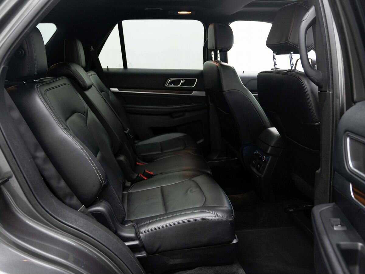 Ford Explorer 2016 года с пробегом. Фото: #10
