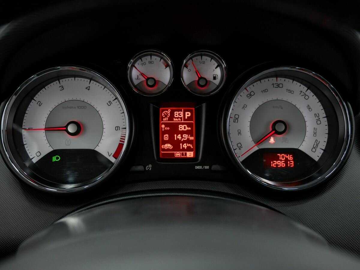 Б/У Пежо 408 2017 года. Фото: #18