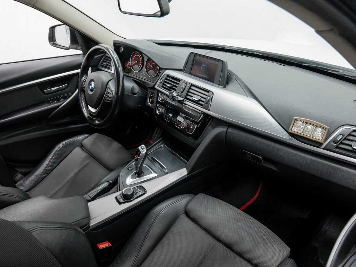 BMW 3 серии 2017 года с пробегом. Фото: #6