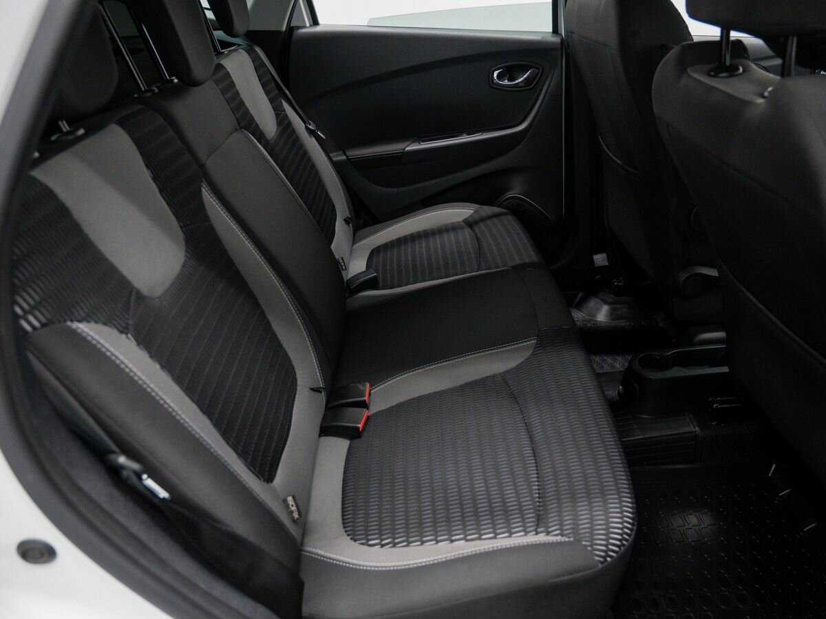 Б/У Рено Каптюр 2019 года. Фото: #9