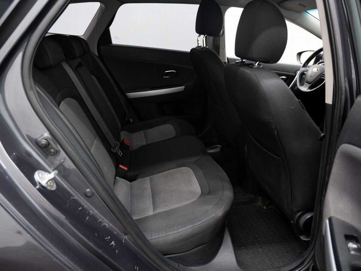 Б/У Киа Сид 2015 года. Фото: #10