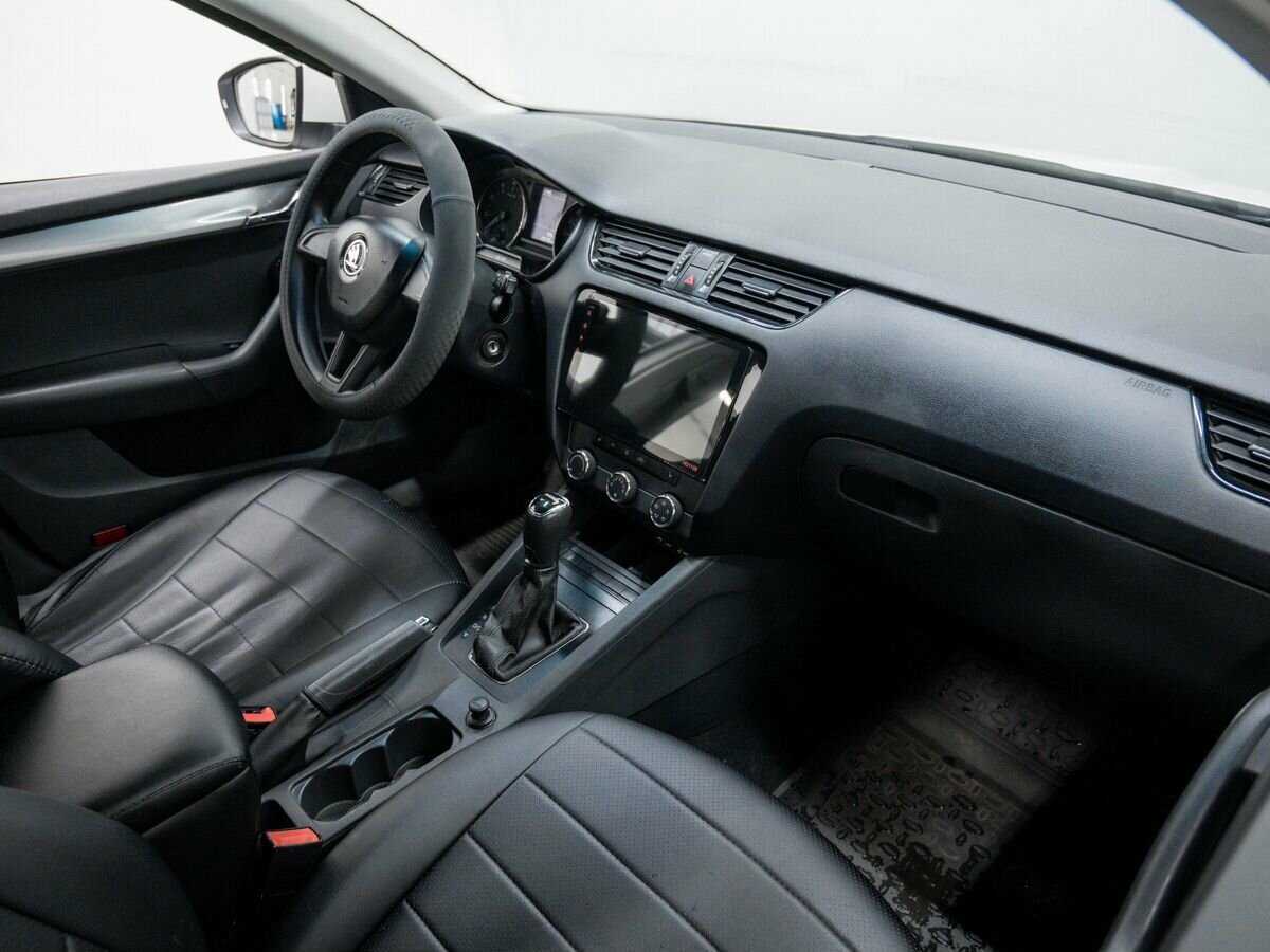 Б/У Шкода Октавия 2017 года. Фото: #6