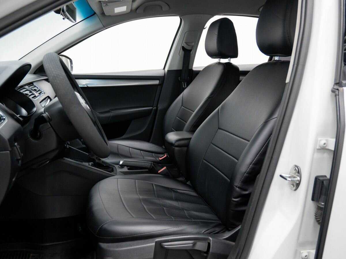 Б/У Шкода Октавия 2017 года. Фото: #13