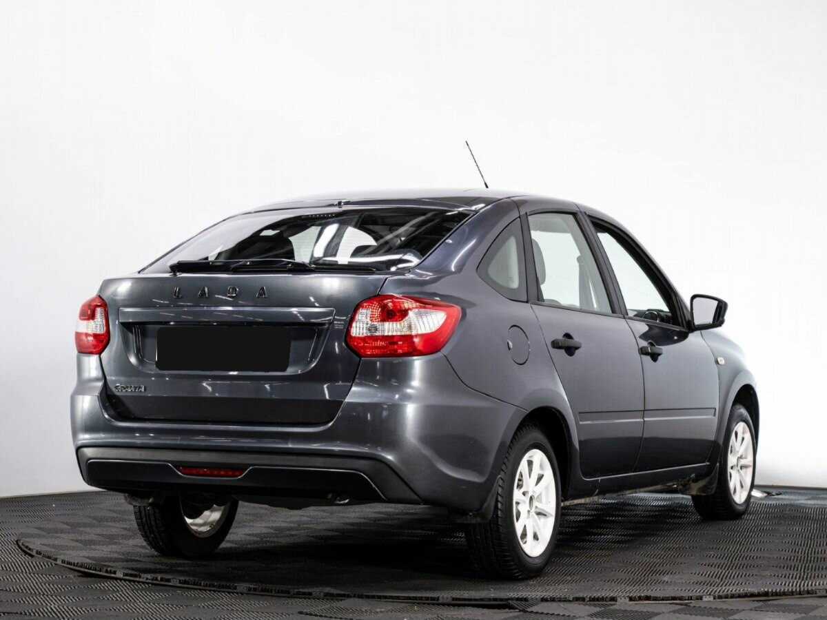 Б/У Лада (ВАЗ) Гранта 2018 года. Фото: #3