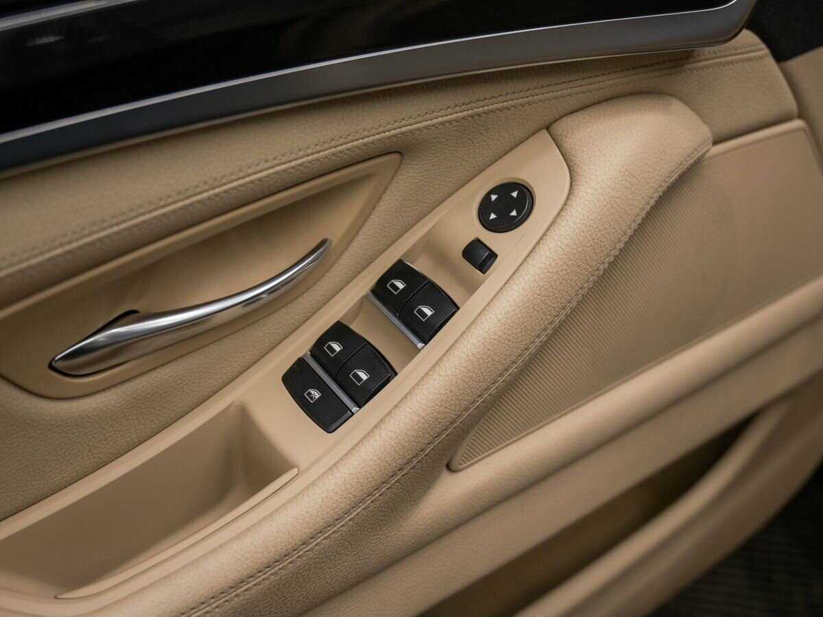 BMW 5 серии 2014 года с пробегом. Фото: #13