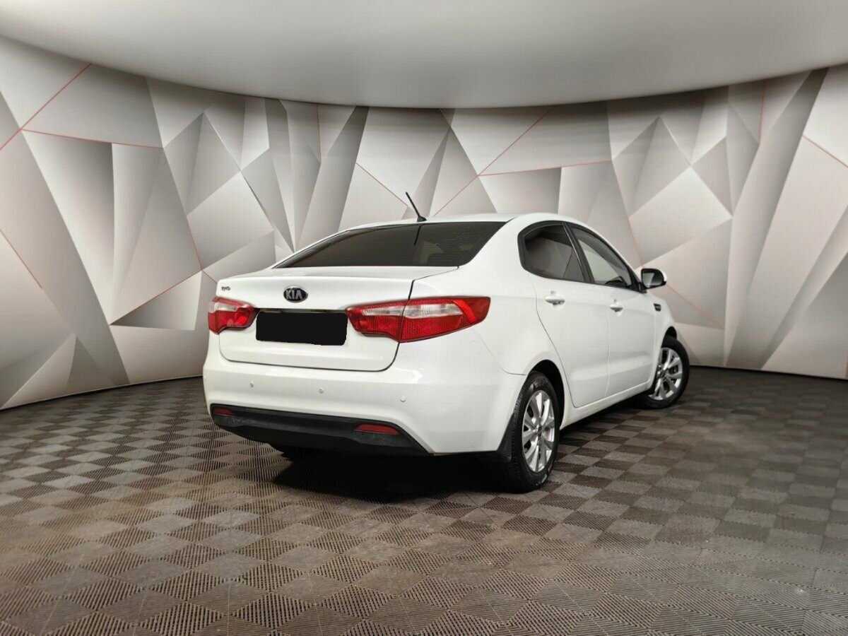 Б/У Киа Рио 2013 года. Фото: #1