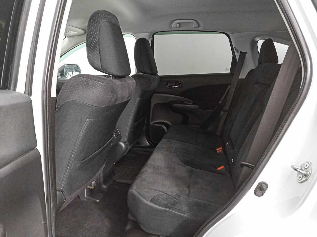 Б/У Хонда ЦР-В 2014 года. Фото: #9