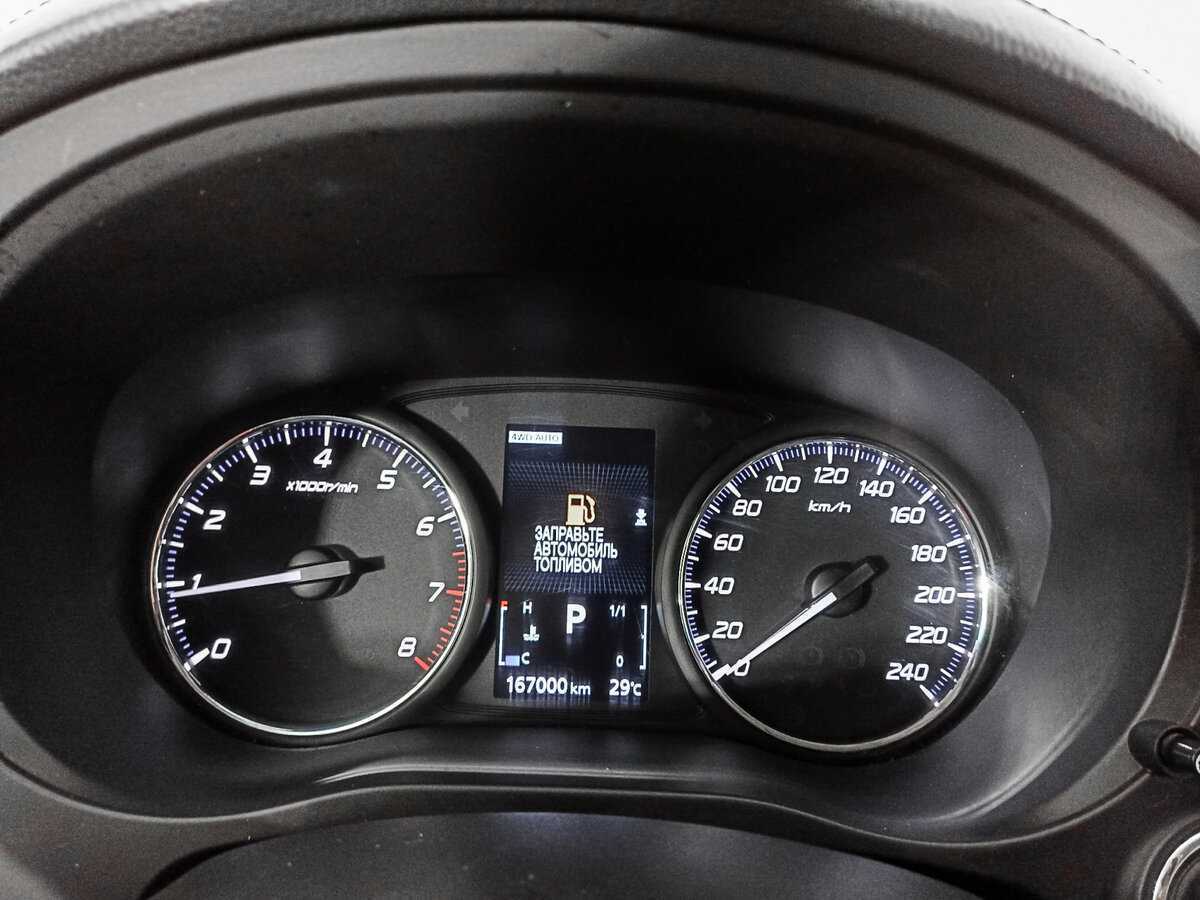 Б/У Митсубиши Оутлэндер 2018 года. Фото: #10