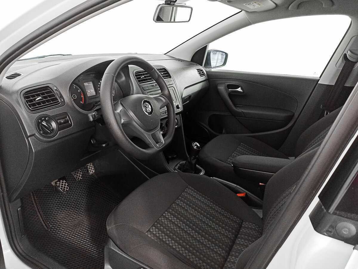 Б/У Фольксваген Поло 2019 года. Фото: #13