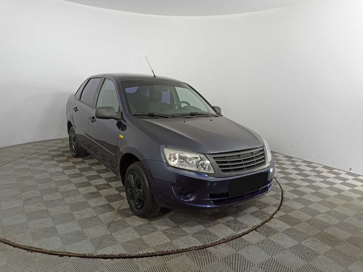 Б/У Лада (ВАЗ) Гранта 2013 года. Фото: #2