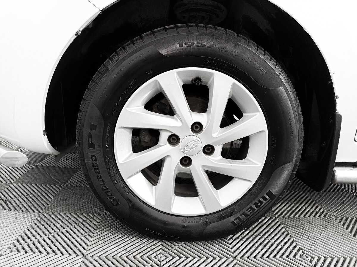 Б/У Лада (ВАЗ) ИКСРЭЙ 2017 года. Фото: #17