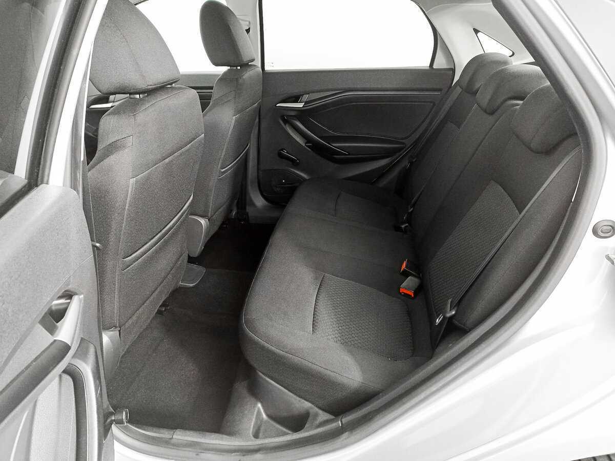 Б/У Лада (ВАЗ) Веста 2017 года. Фото: #9