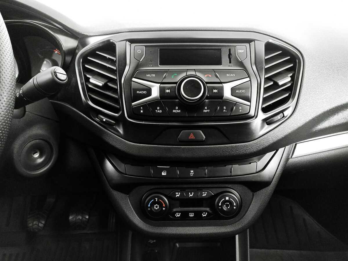 Б/У Лада (ВАЗ) Веста 2021 года. Фото: #10