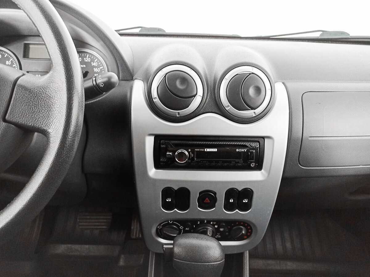 Б/У Рено Сандеро 2013 года. Фото: #12