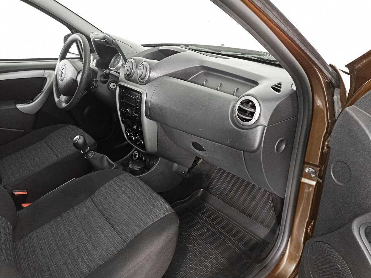 Б/У Рено Дастер 2014 года. Фото: #8