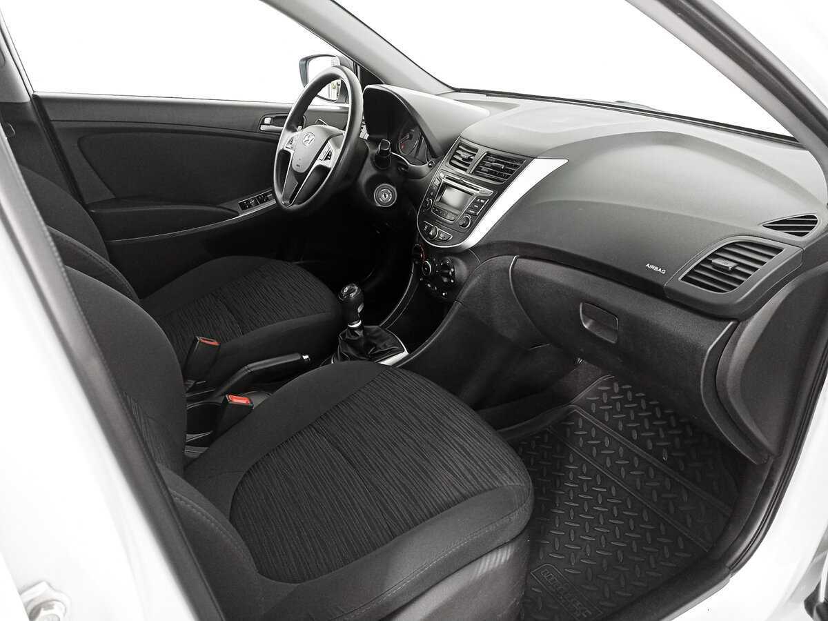 Б/У Хендай Солярис 2015 года. Фото: #6