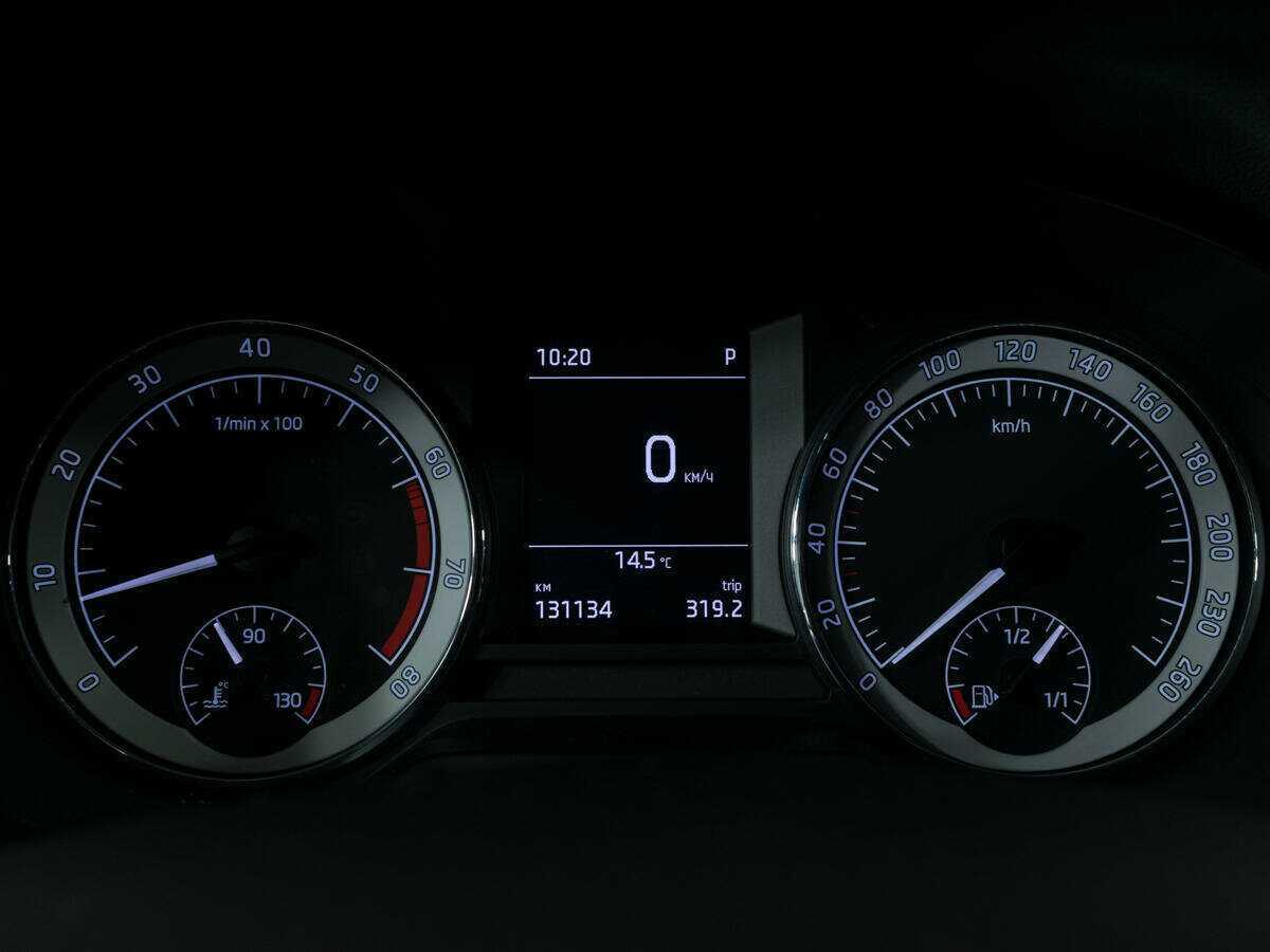 Б/У Шкода Октавия 2017 года. Фото: #9