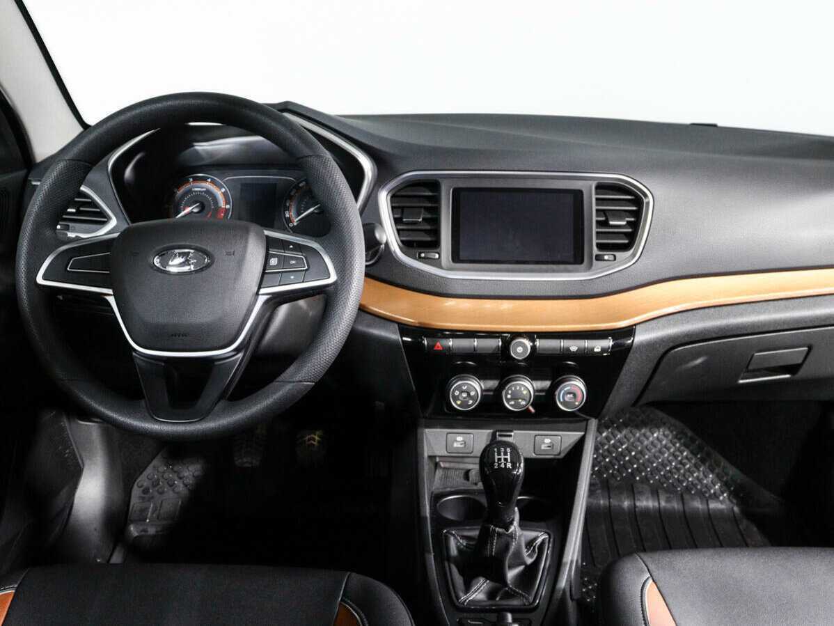 Lada (ВАЗ) Vesta 2023 года с пробегом. Фото: #9