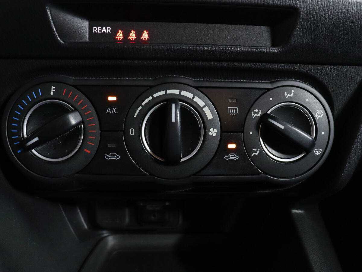 Б/У Мазда 3 2013 года. Фото: #11