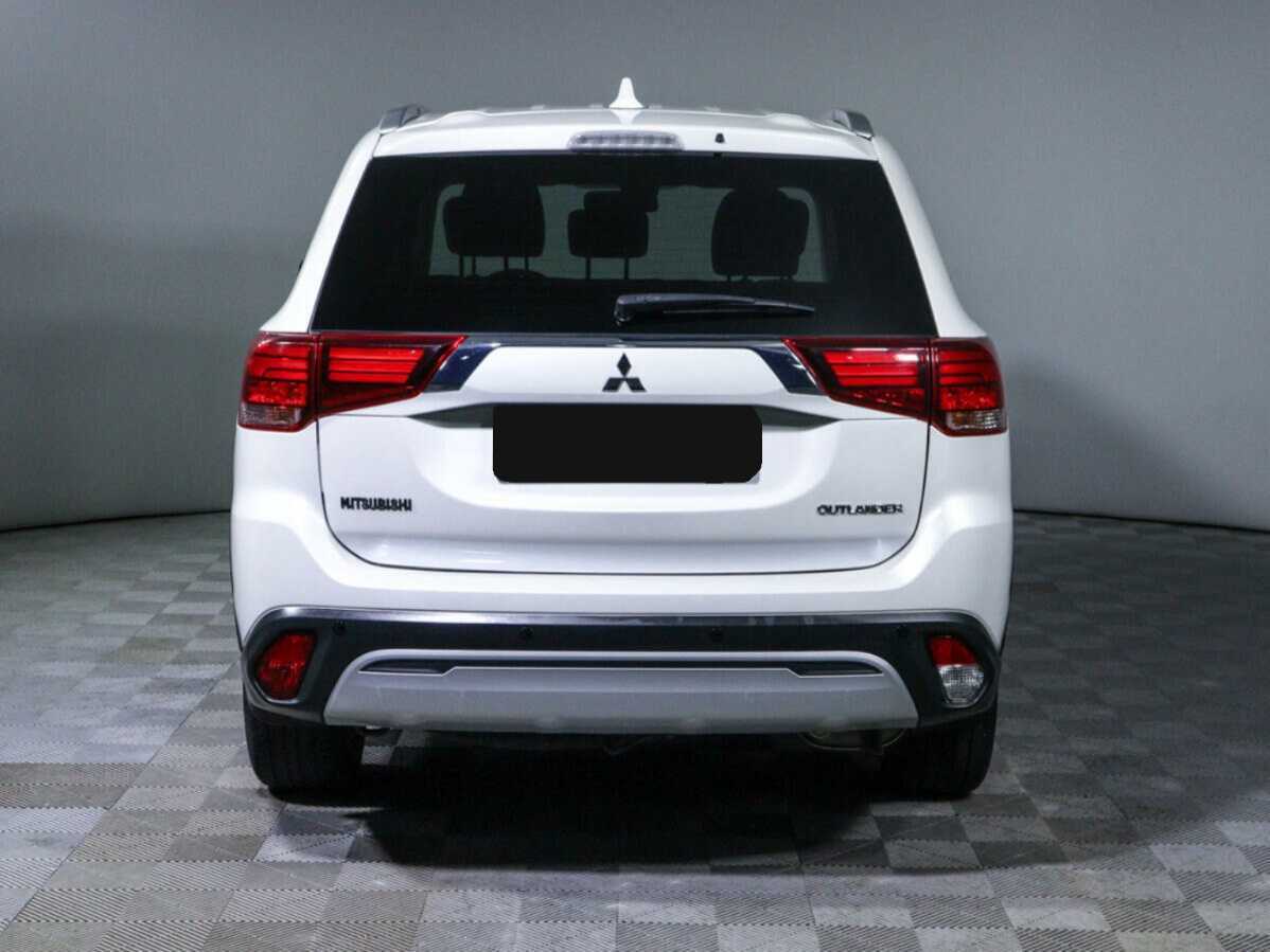 Mitsubishi Outlander 2018 года с пробегом. Фото: #5