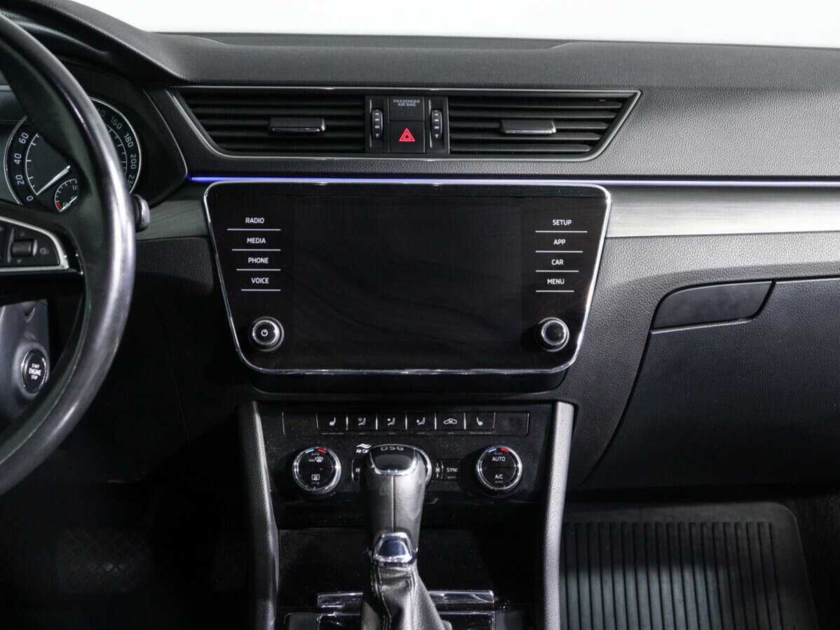 Skoda Superb 2019 года с пробегом. Фото: #12