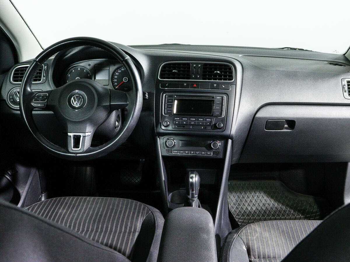 Б/У Фольксваген Поло 2014 года. Фото: #11