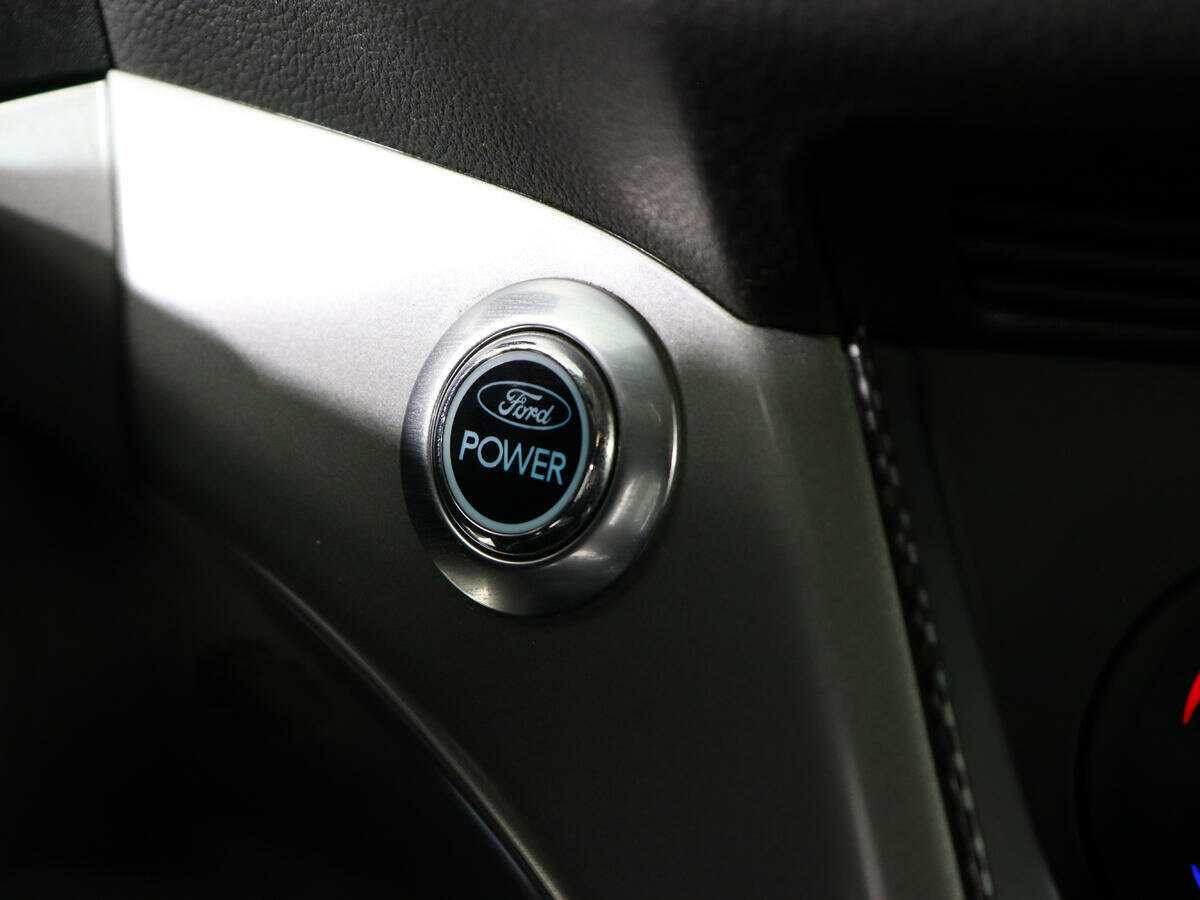 Б/У Форд Куга 2014 года. Фото: #18