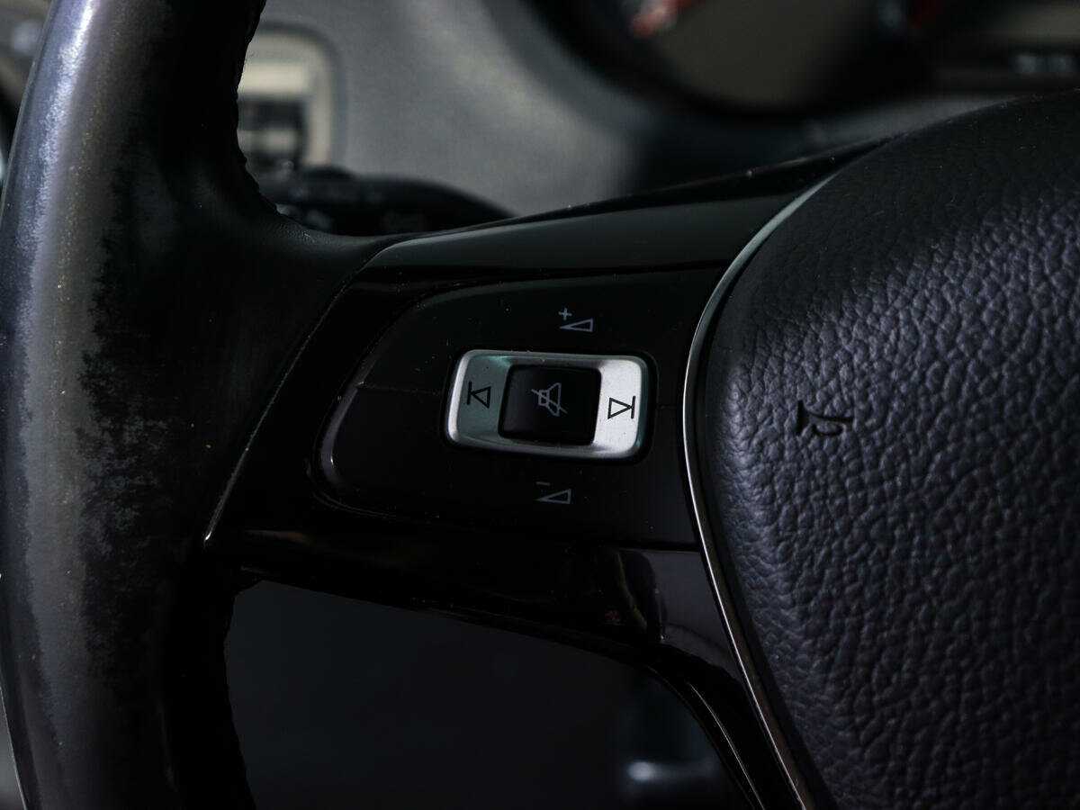 Б/У Фольксваген Поло 2017 года. Фото: #14