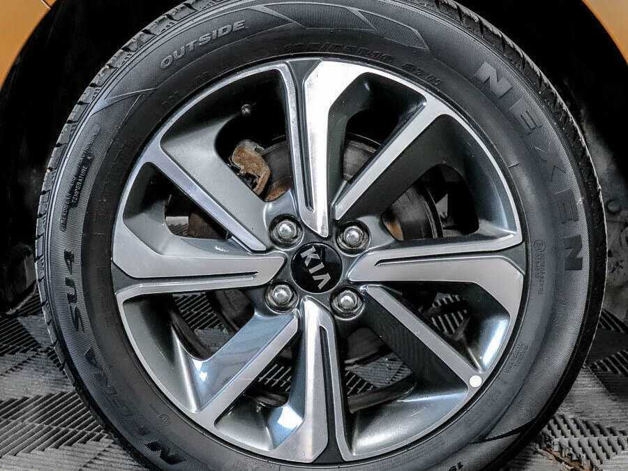 Б/У Киа Рио 2017 года. Фото: #15