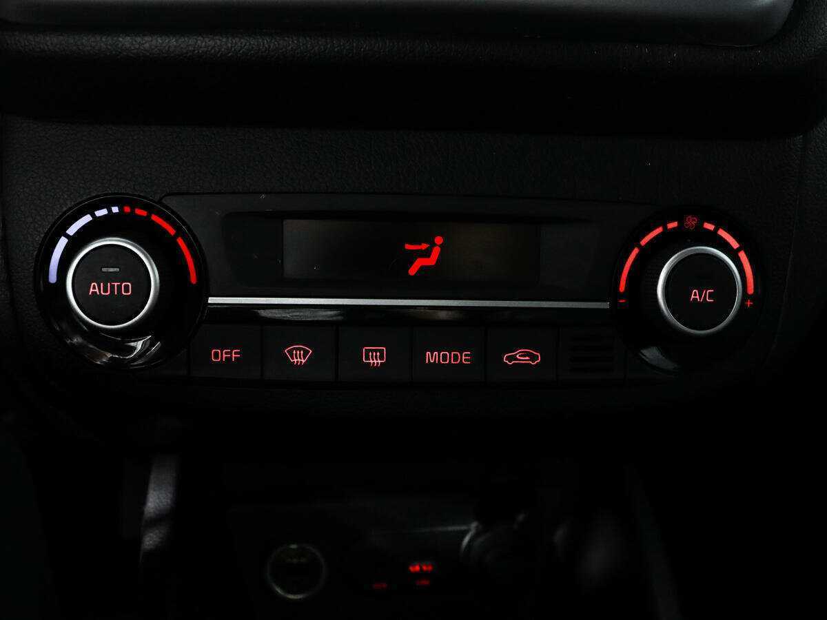 Б/У Киа Рио 2016 года. Фото: #14