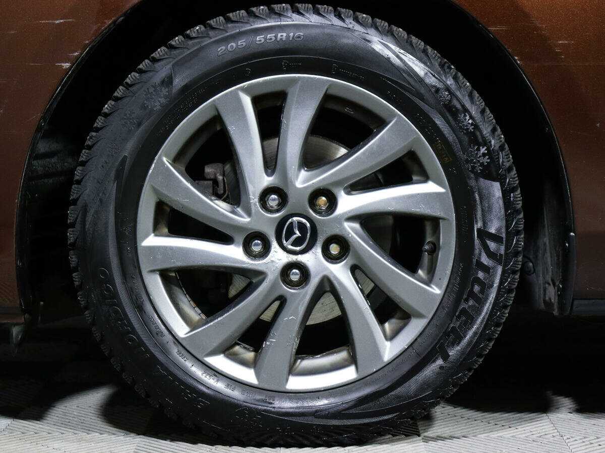 Б/У Мазда 3 2012 года. Фото: #12