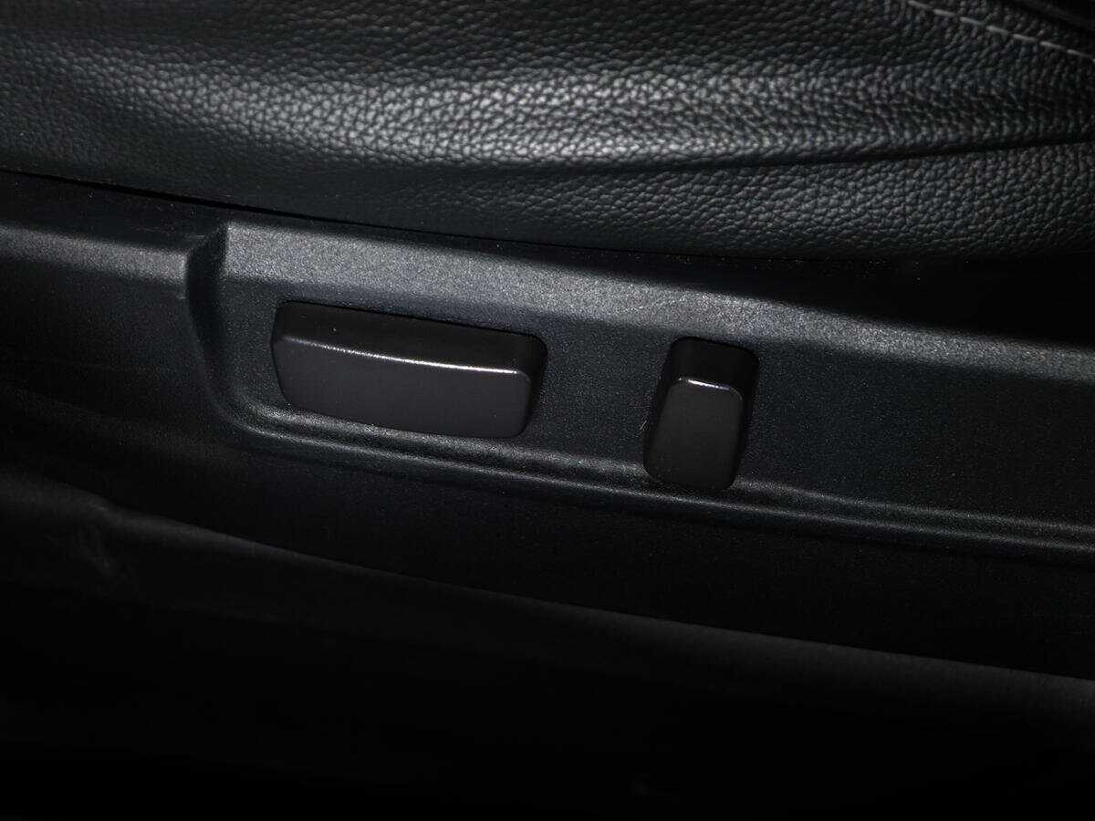 Б/У Митсубиши Оутлэндер 2013 года. Фото: #16