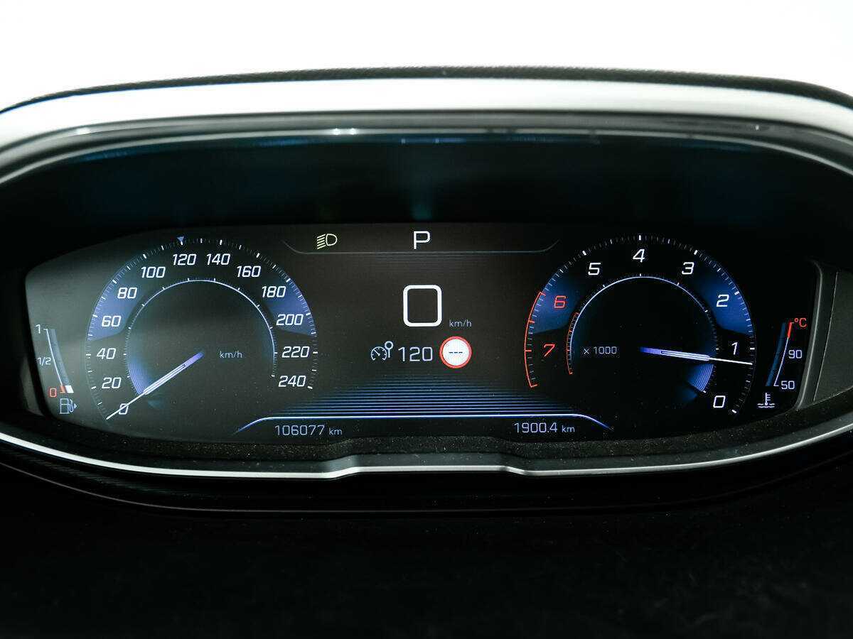 Б/У Пежо 3008 2017 года. Фото: #8