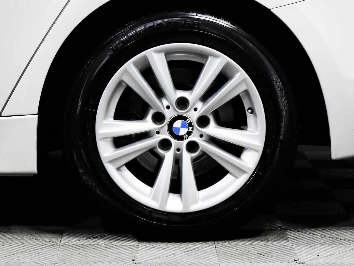 BMW 3 серии 2018 года с пробегом. Фото: #13