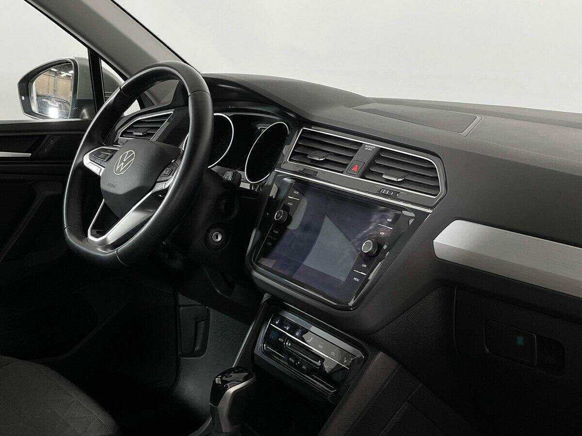 Volkswagen Tiguan 2021 года с пробегом. Фото: #8