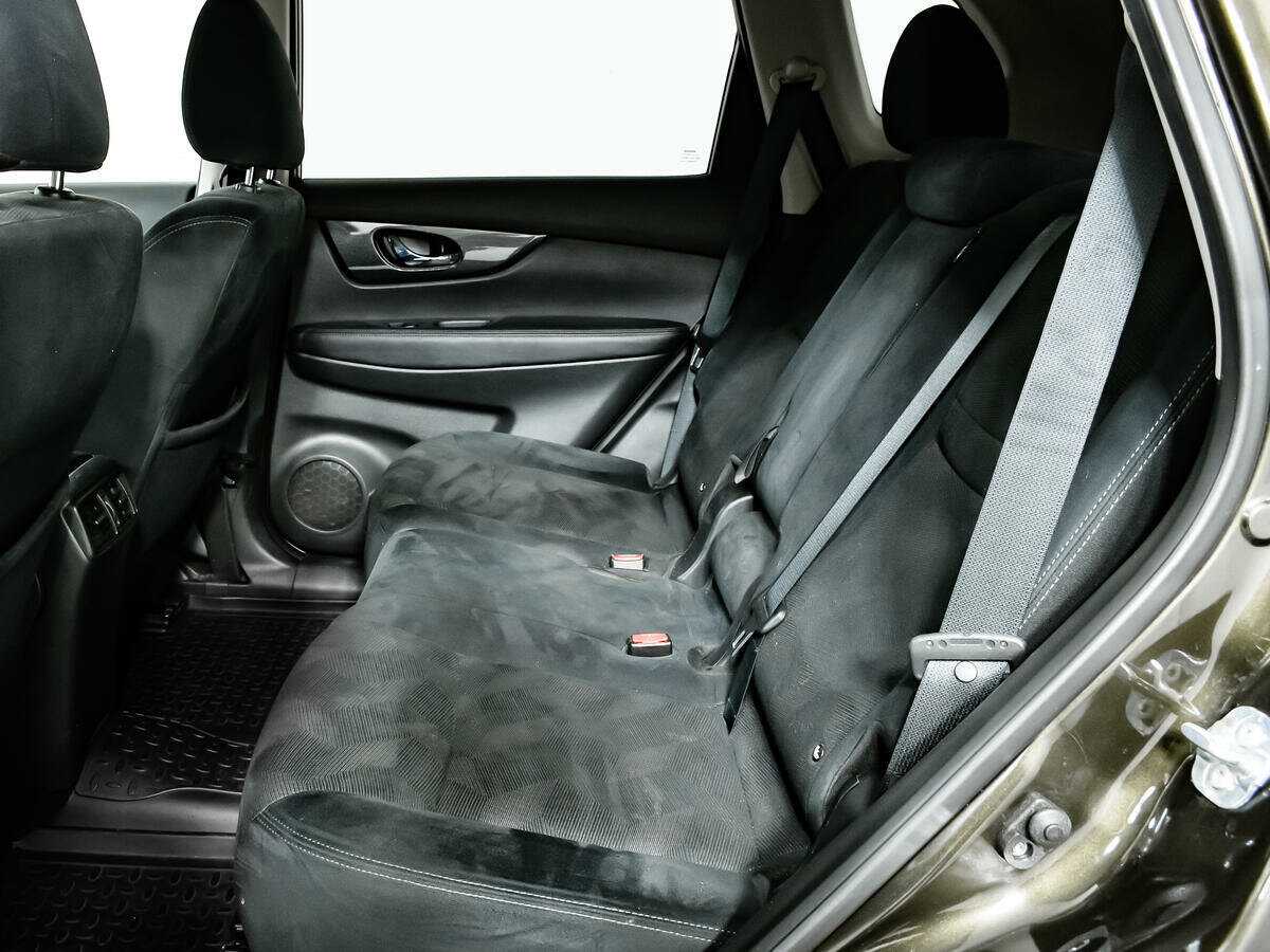 Б/У Ниссан Икс-Трейл 2016 года. Фото: #9