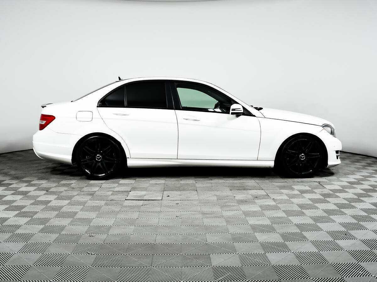 Mercedes-Benz C-Класс 2013 года с пробегом. Фото: #3