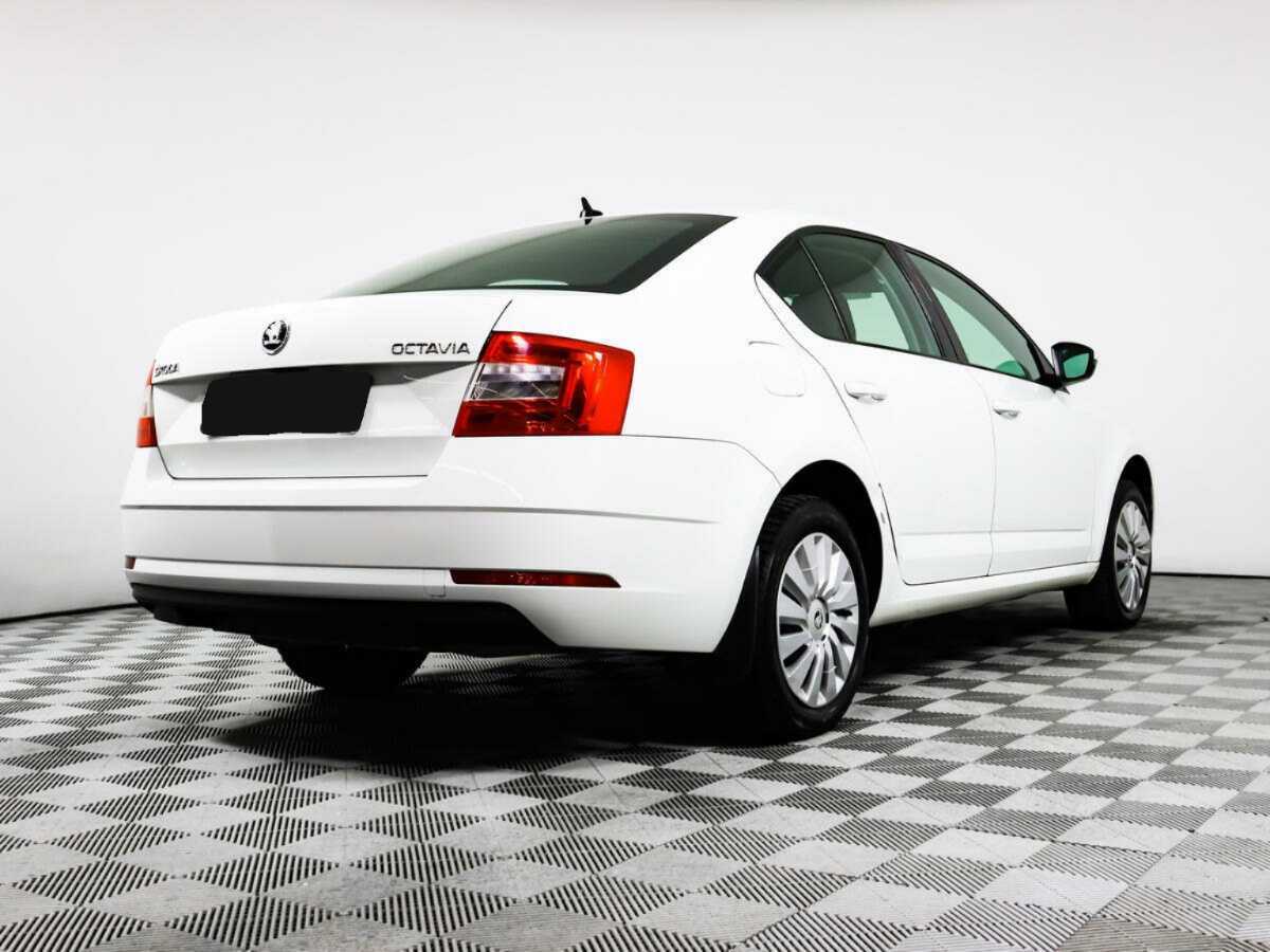 Б/У Шкода Октавия 2018 года. Фото: #4