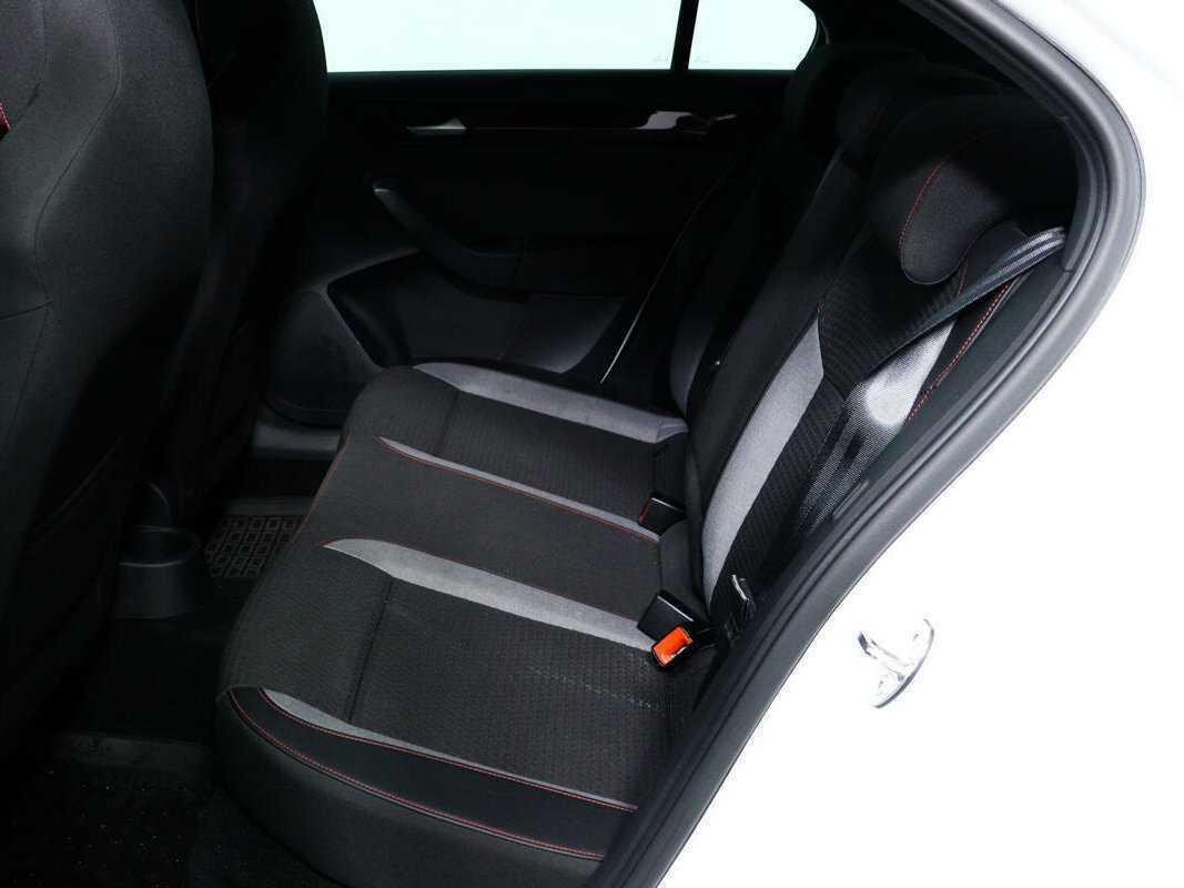 Б/У Фольксваген Поло 2021 года. Фото: #11