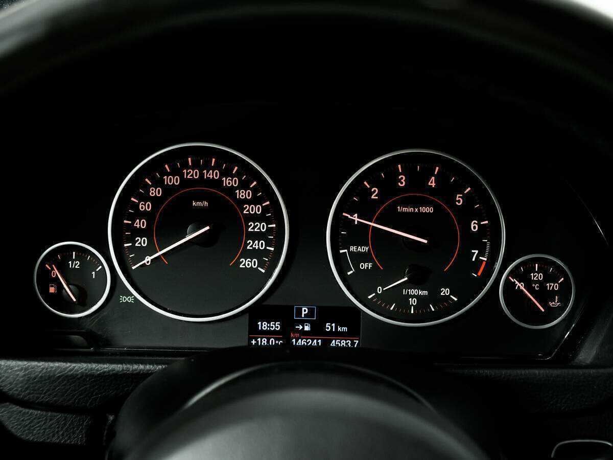 BMW 3 серии 2016 года с пробегом. Фото: #9