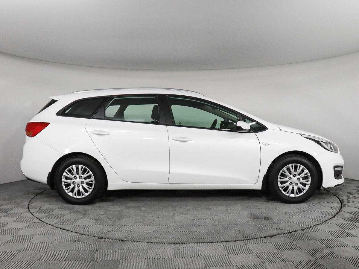 Б/У Киа Сид 2018 года. Фото: #3