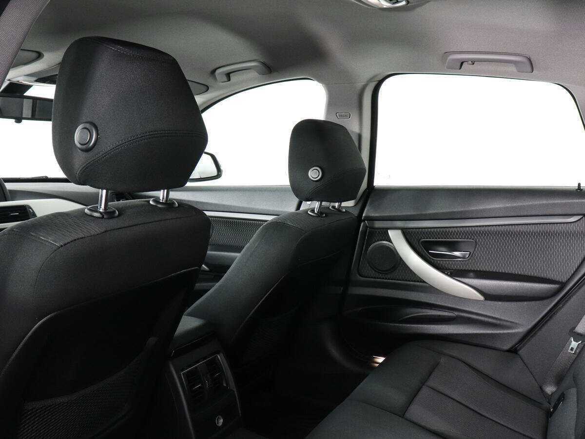 BMW 3 серии 2017 года с пробегом. Фото: #13