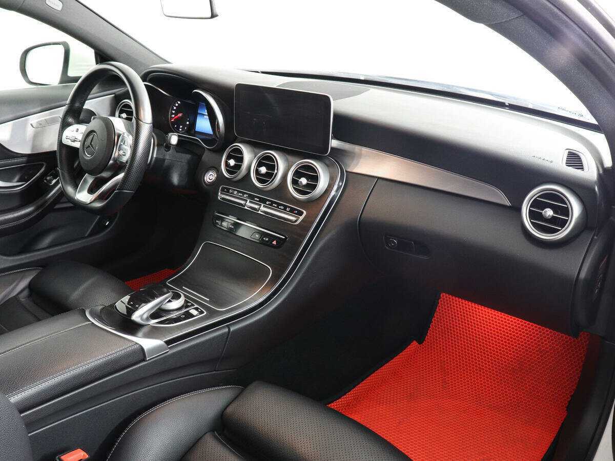 Mercedes-Benz C-Класс 2018 года с пробегом. Фото: #9