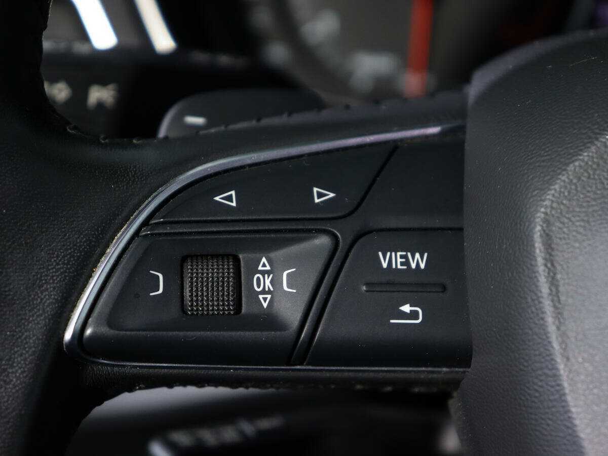 Audi A4 2018 года с пробегом. Фото: #18