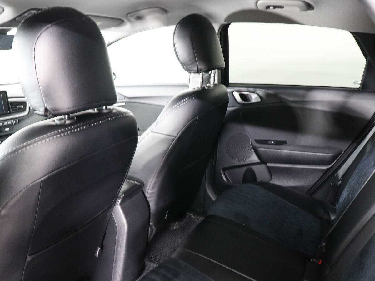 Б/У Киа Сид 2018 года. Фото: #11