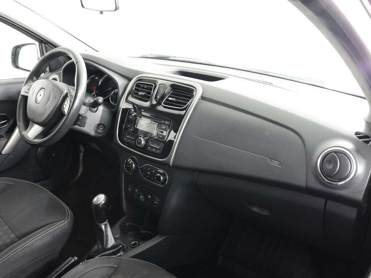 Б/У Рено Сандеро 2014 года. Фото: #9