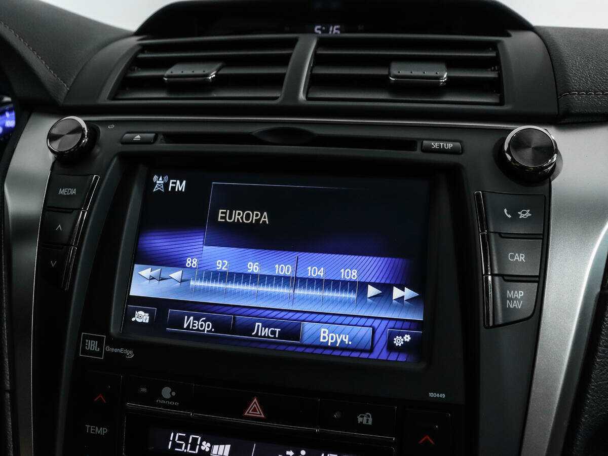 Б/У Тойота Камри 2015 года. Фото: #15