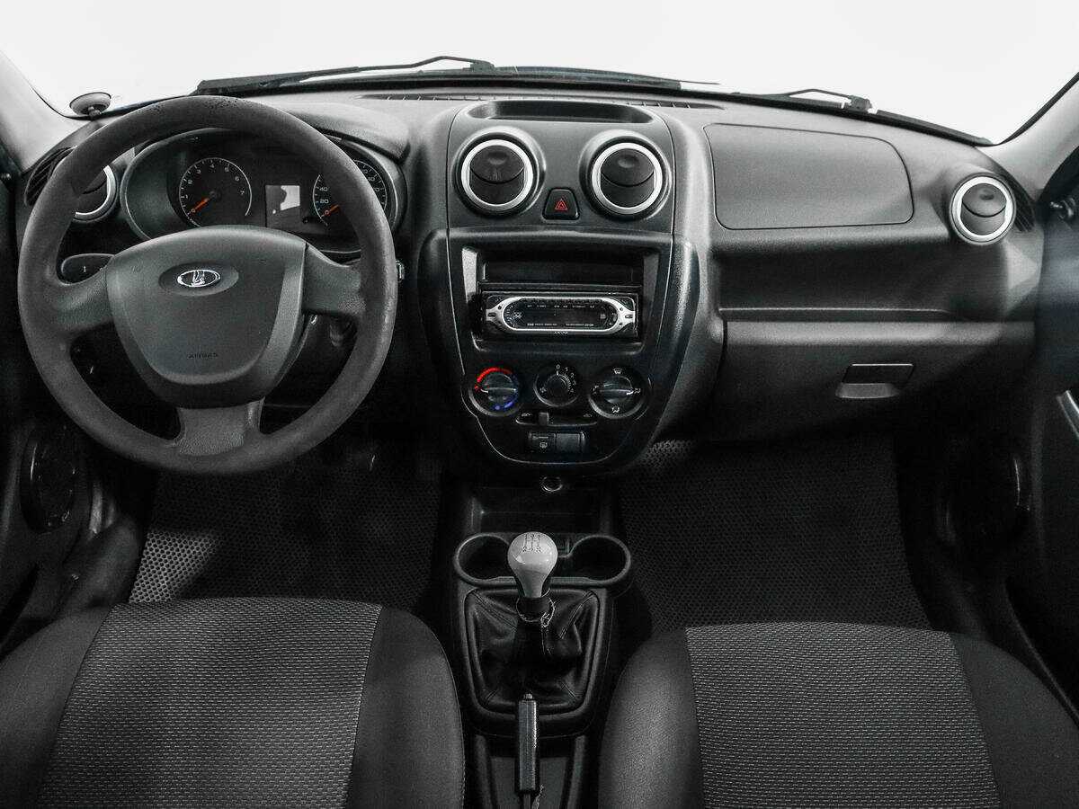 Б/У Лада (ВАЗ) Гранта 2015 года. Фото: #11